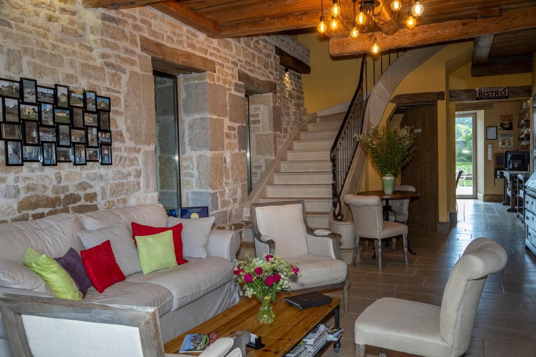Le Relais Des Deux Tours Bed and Breakfast Brémondans Eksteriør billede