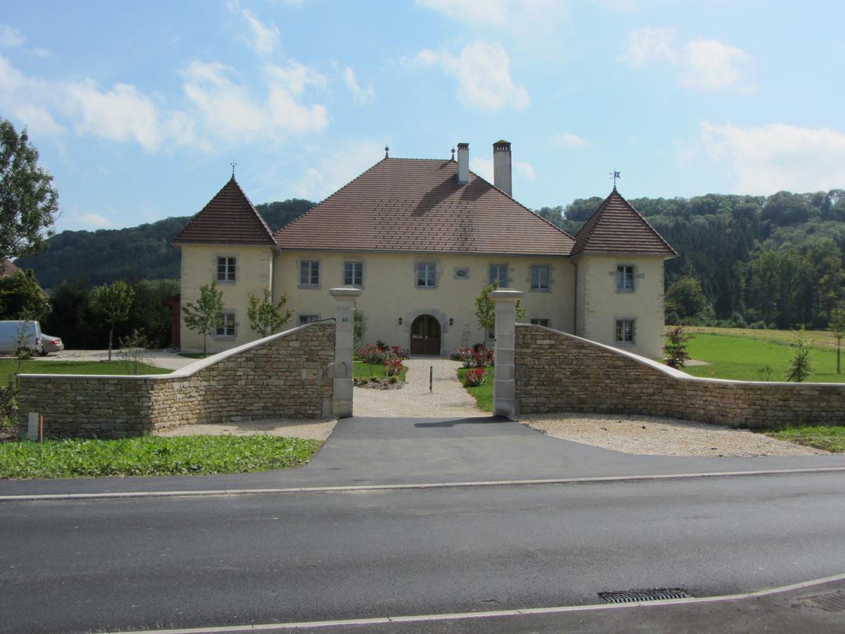 Le Relais Des Deux Tours Bed and Breakfast Brémondans Eksteriør billede